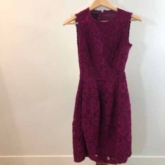 NWT lacy Carolina Herrera dress! - Picture 5 of 5